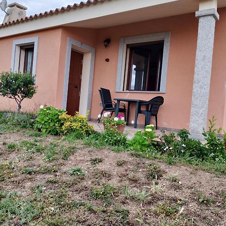 Agriturismo Gli Olivastri, Appartamento La Rosa Dei Venti Con Piscina E Solarium , Vista Mare ,Climatizzatore ,Wifi Aglientu Bagian luar foto