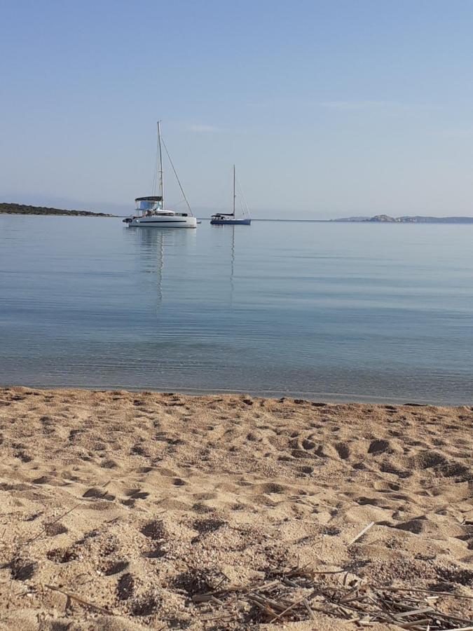 Agriturismo Gli Olivastri, Appartamento La Rosa Dei Venti Con Piscina E Solarium , Vista Mare ,Climatizzatore ,Wifi Aglientu Bagian luar foto